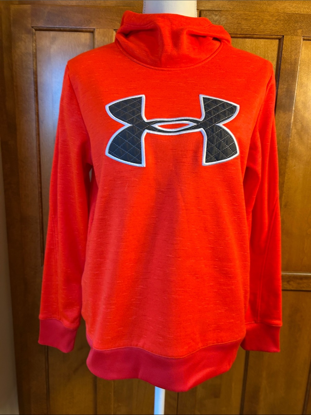 Under Armour Womens Big Quilted Logo Orange Hoodie. Sz M. 1317891